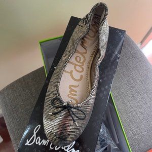 NEW SAM EDELMAN FLATS